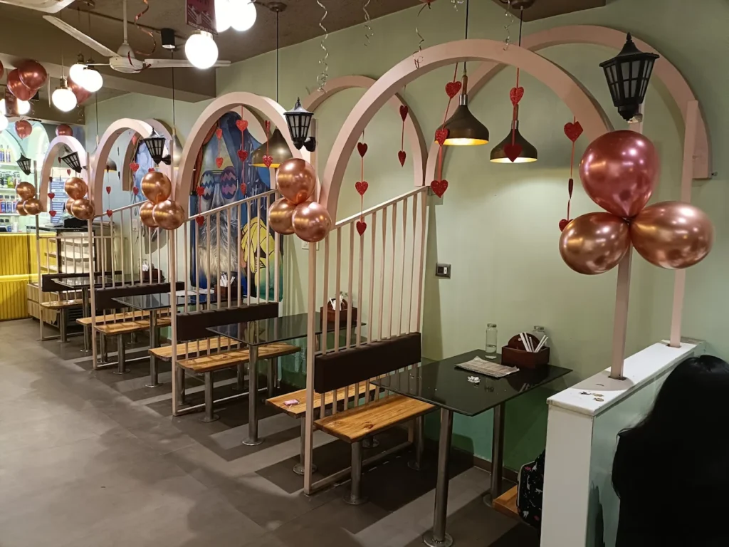 Tamba Restro & Banquet in Badarpur