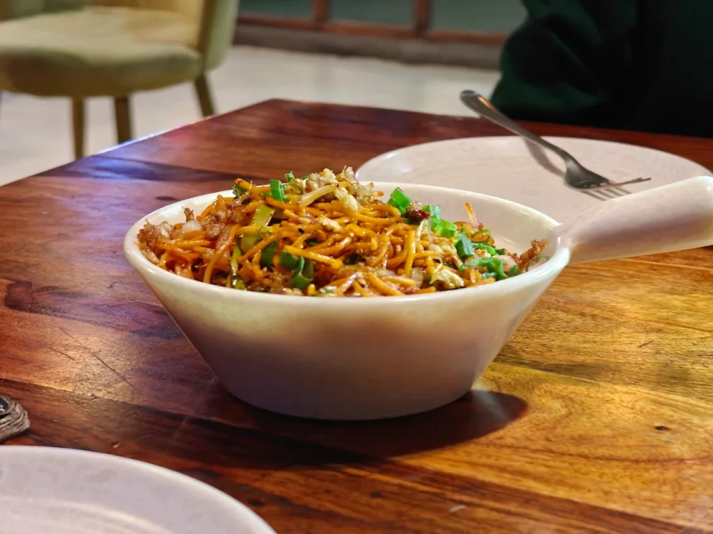 Thaali Restro And Terrace Cafe in Badarpur